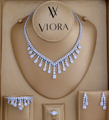 طقم زركون تصميم ألماس