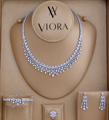 طقم زركون تصميم ألماس