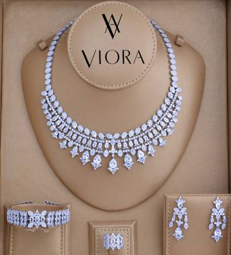 طقم زركون تصميم ألماس