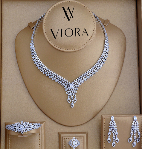 طقم زركون تصميم ألماس