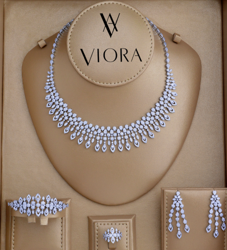 طقم زركون تصميم ألماس