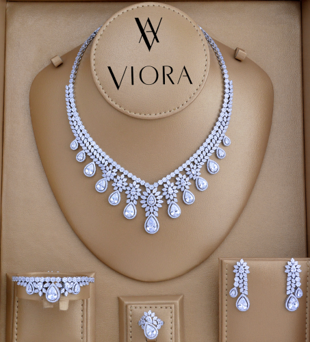 طقم زركون تصميم ألماس