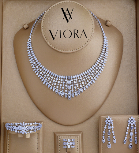 طقم زركون تصميم ألماس