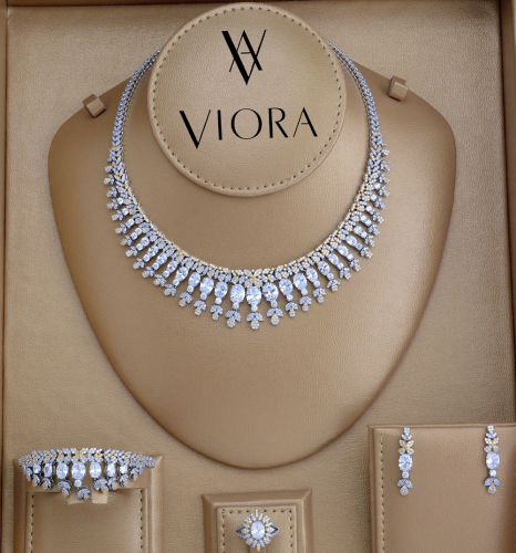 طقم زركون تصميم ألماس