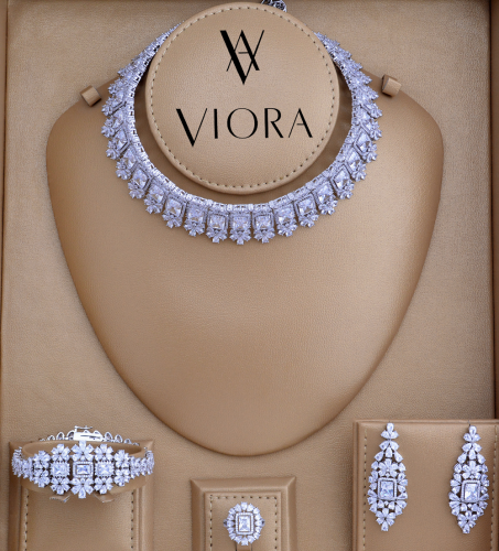 طقم تشوكر تصميم ألماس