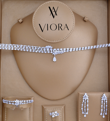 طقم تشوكر تصميم ألماس