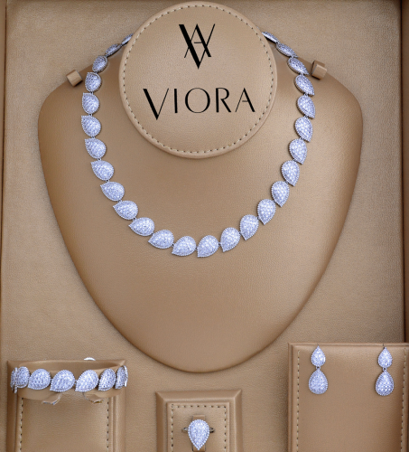 طقم زركون تصميم ألماس