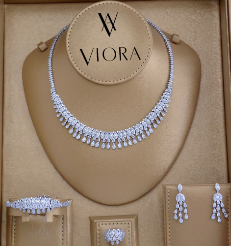 طقم زركون تصميم ألماس