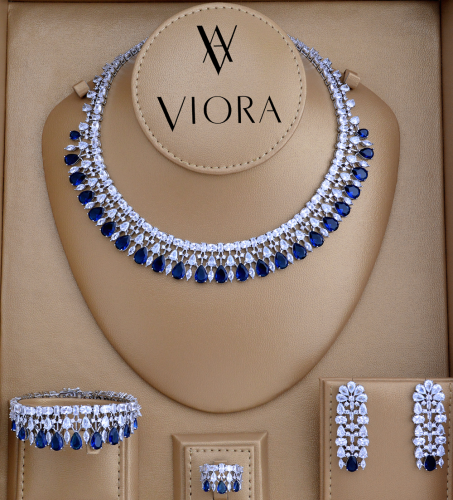 طقم ملون تصميم ألماس