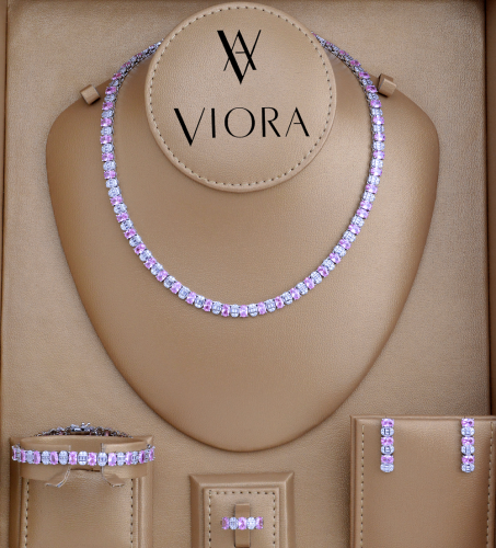 طقم ملون تصميم ألماس