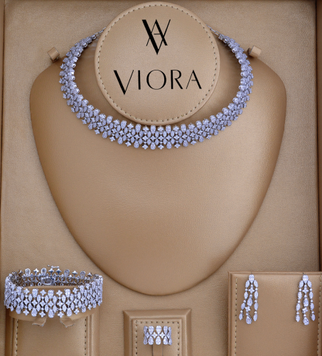 طقم تشوكر تصميم ألماس