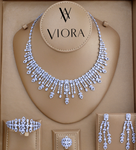 طقم زركون تصميم ألماس