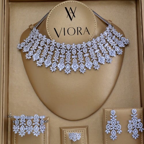 طقم تشوكر تصميم ألماس