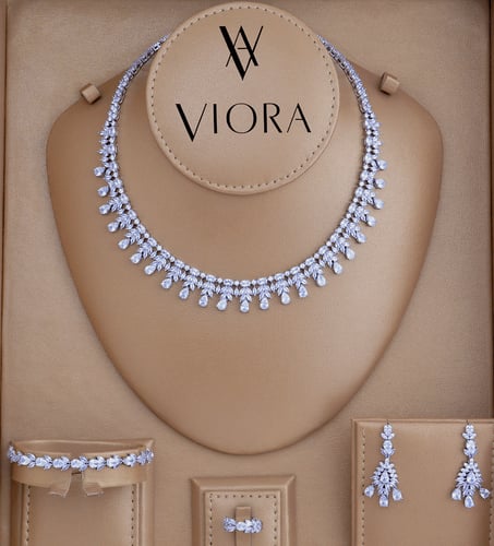 طقم زركون تصميم ألماس