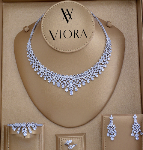 طقم زركون تصميم ألماس