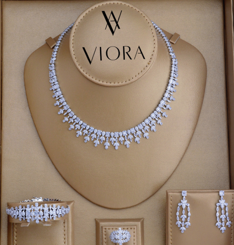 طقم زركون تصميم ألماس