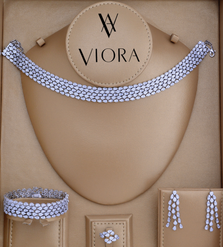 طقم تشوكر تصميم ألماس