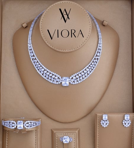 طقم زركون تصميم ألماس