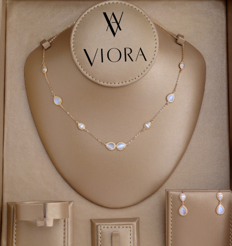 طقم زركون ناعم تصميم ألماس