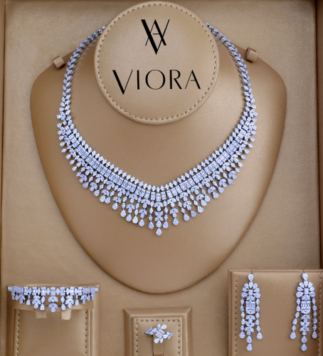 طقم زركون تصميم ألماس