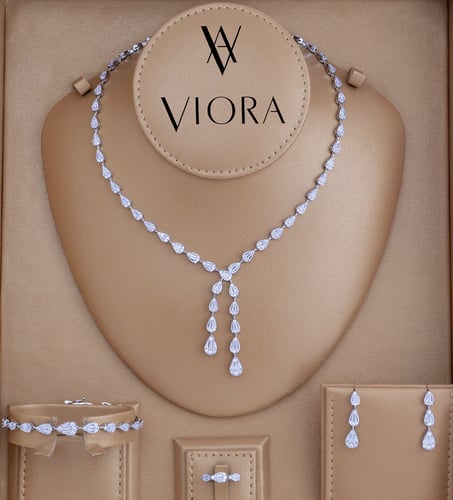 طقم زركون تصميم ألماس