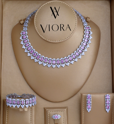 طقم ملون تصميم ألماس