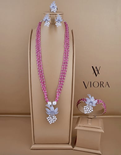 طقم طويل تصميم ألماس