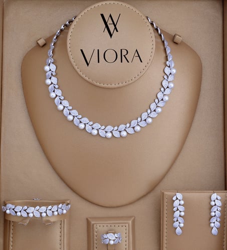 طقم لولو تصميم ألماس