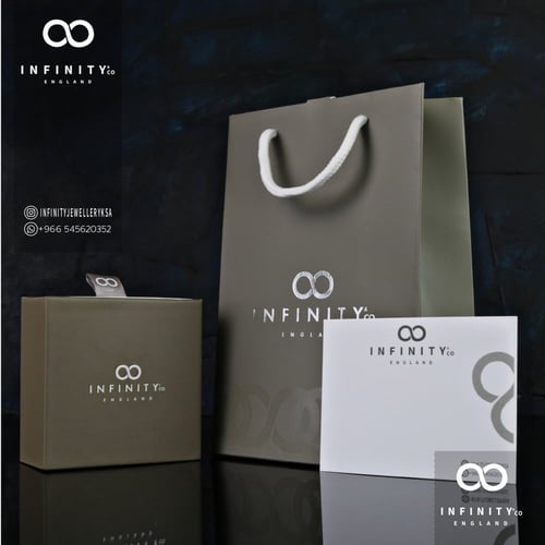 حلق بياتريس، مطلية بالذهب والروديوم، ماركة انفينيت...