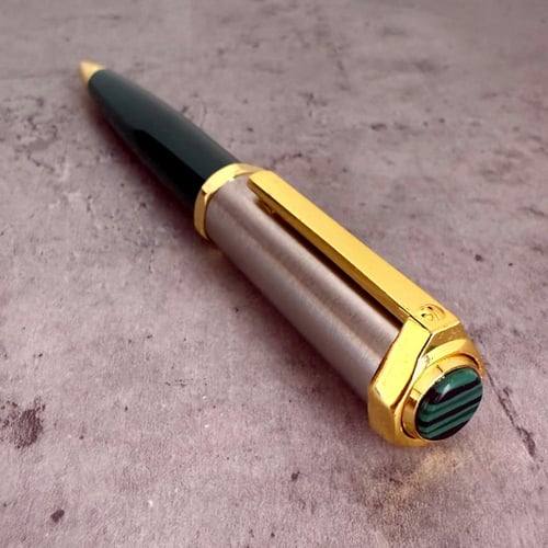 قلم رجالي بلون ذهبي اخضر