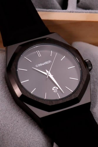 ساعة رجالي ربر بلون اسود