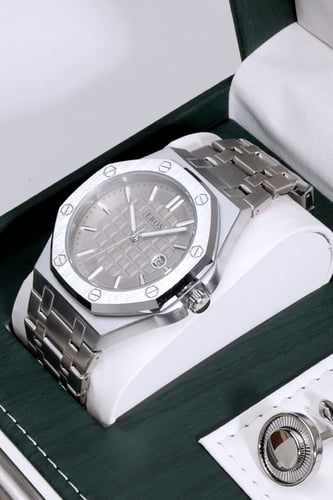 طقم ساعة رجالية منسقة مع قلم وكبك