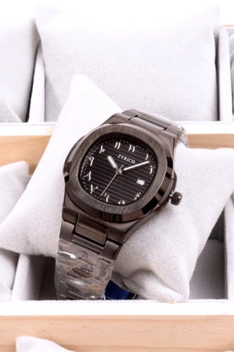 ساعة رجالي بلون اسود ارقام عربي