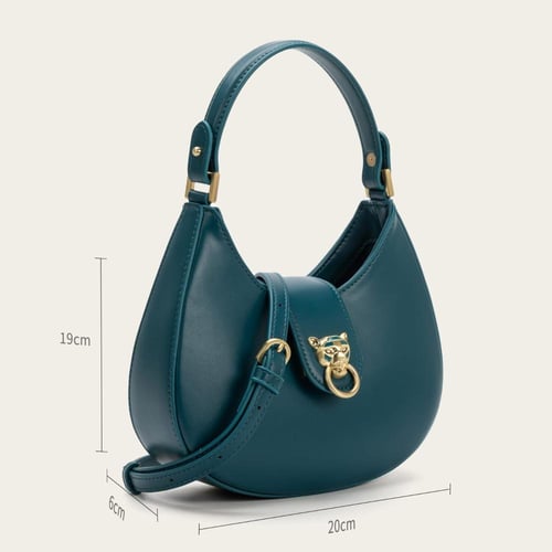 شنطة نسائية بمقاس متوسط بلون اخضر