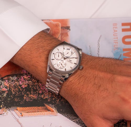 ساعة كرونوغراف الرجالية الفاخرة باللون الفضي