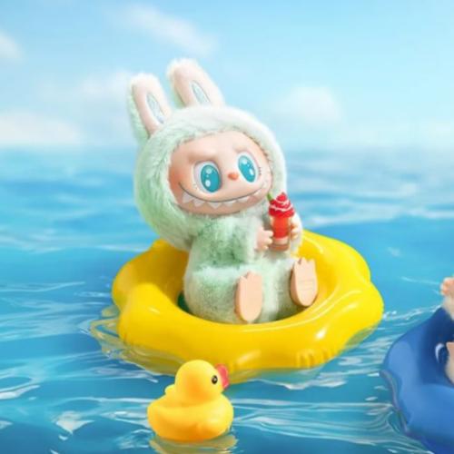 تعليقات لابوبو جالسة - الاصلية