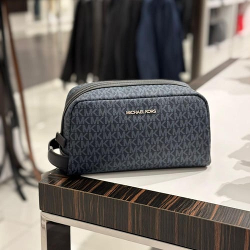 شنطة رجاليه مايكل كورس