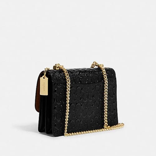 كوتش كلارا بلوقو بارز اسرد