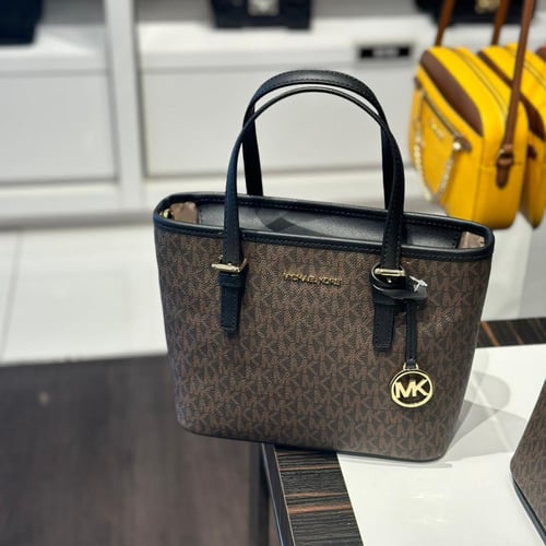 شنطة مايكل كورس توتي باق