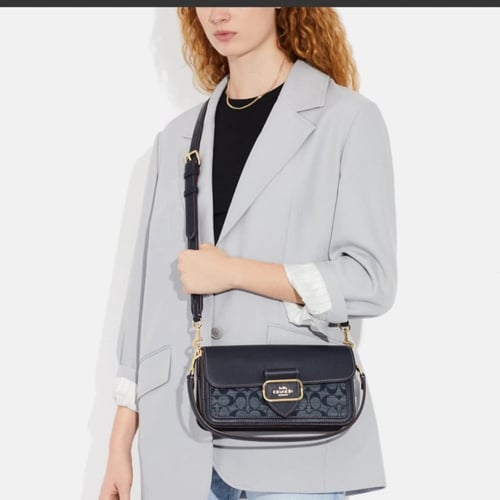 شنطة كوتش كتف جينز