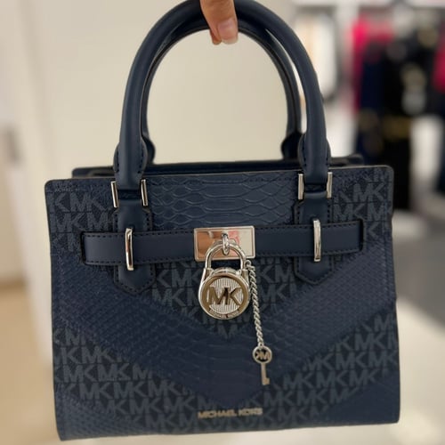 مايكل كورس حجم وسط اسود