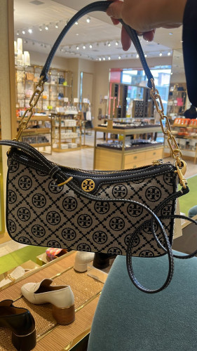 توري بورش شنطة كتف