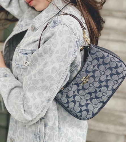 شنطه كوتش كتف جينز