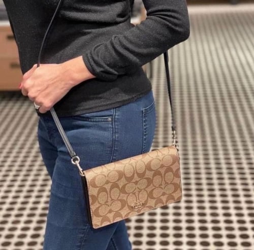 بوكس هدايا كوتش كروس بدي مع حامل بطاقات