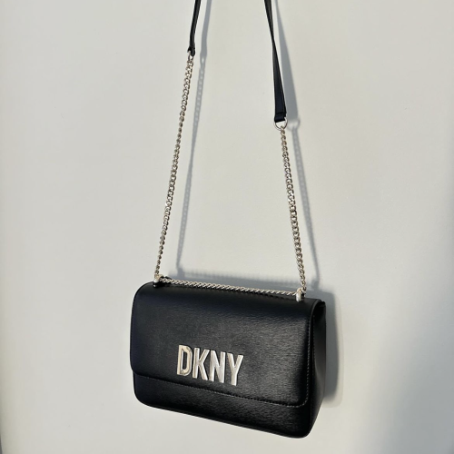 شنطه كتف وسط DKNY black bag