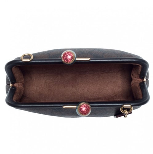 شنطه كوتش انيقه صغيرة