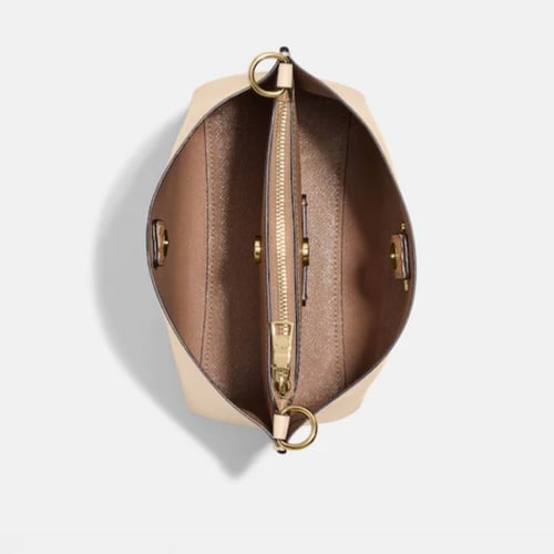 شنطة كوتش باكيت 2022 عدة ألوان شحن دولي 3 اسابيع