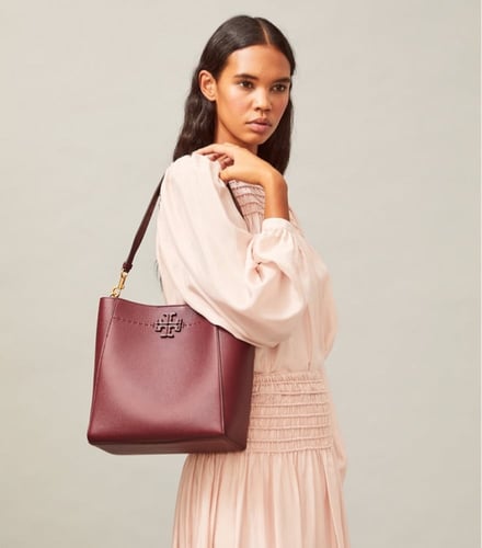 بوكيت توري بورش بطريقتين ارتداء