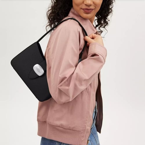 كوتش إليزا كتف اسود فاخر