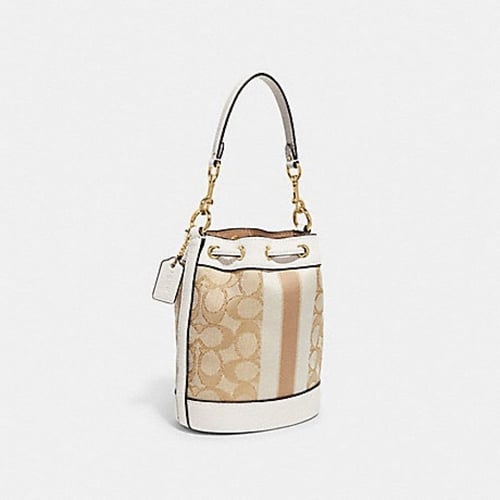 كوتش ميني باكت صغيرة جداً